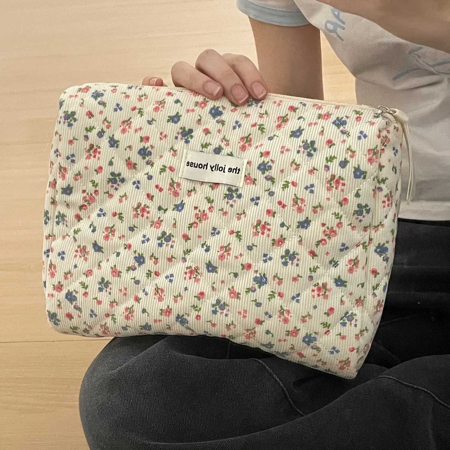 Floral Sweet Womens Storage Bags Retro Corduroy Ladies Cosmetic Bag Travel Portable Female Makeup Case Clutch Purse HandbagsW251021