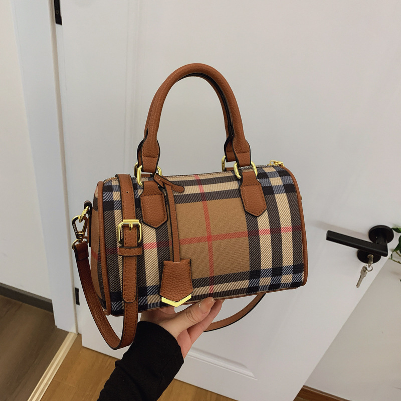 Free Shipping 2025 designer shoulder bags for womens fashion classic check plaid tartan boston bag