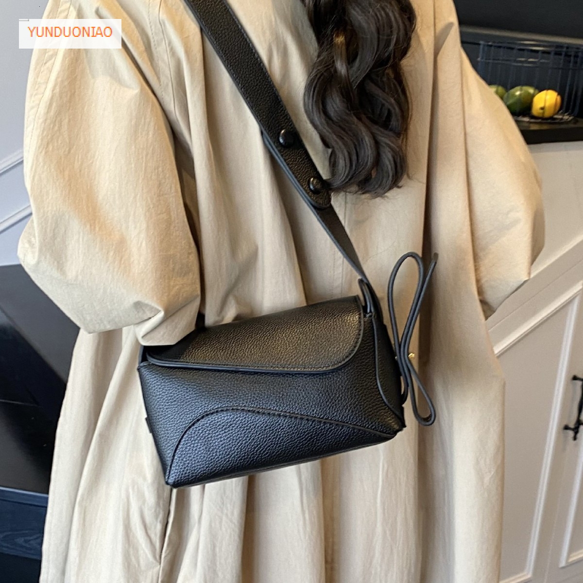 New fashion trend solid color underarm bag, versatile for autumn and winter, simple and luxurious style, women's shoulder bag, designer bag