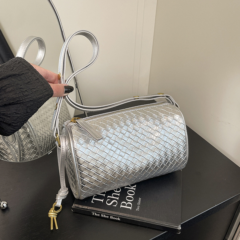 Luxury Brand Designer Bag Bag Woven Texture Single Shoulder Bag Boston Cylinder Bag Large Capacity Commuter Wide Strap Crossbody Bag 2025 New Model