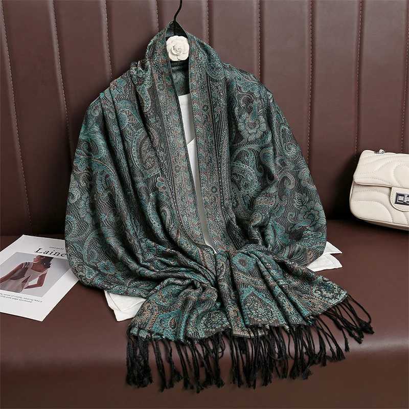 Women Paisley Scarf Cashmere Feeling Shawls Tassel Hijab Head Wraps Femme Winter Scarves Foulard Bufanda 2024 J251118