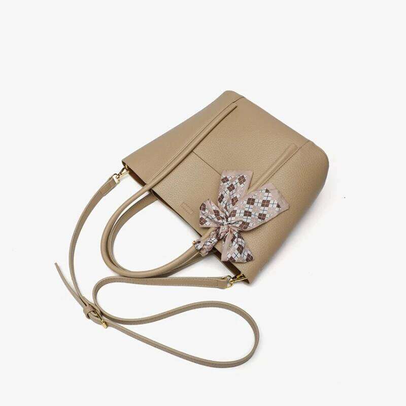 PU Soft Leather Bow Tote Women's Large Capacity Carrying Designer Handbags Vintage Shoulder Bag Brand Commuting Bags Mdng251022