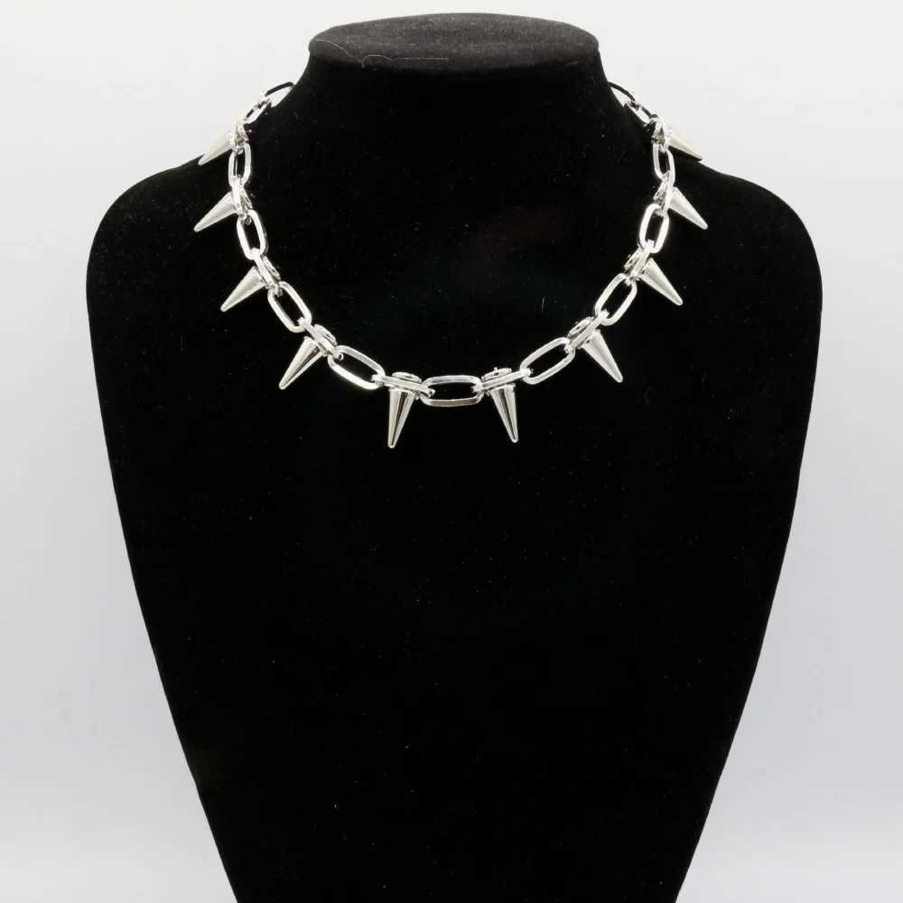 Hip Hop Black Alloy Rivet Men Necklace Punk Metal Choker Neogoth Fashion Jewelry Trendy Accessories V251022