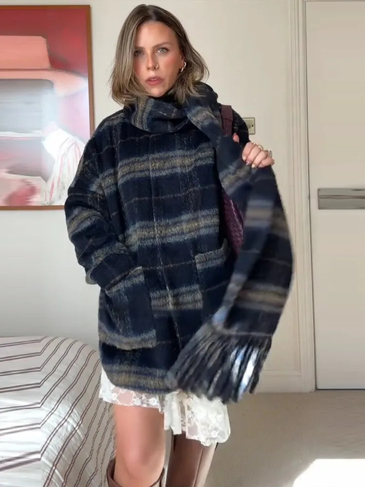 Vintage Outwear For Woman Button Coat Autumn Casual Jacket Y2K Style Plaid Crew Neck Tops Fringe Scarf Knitwear Womens Clothes 251021