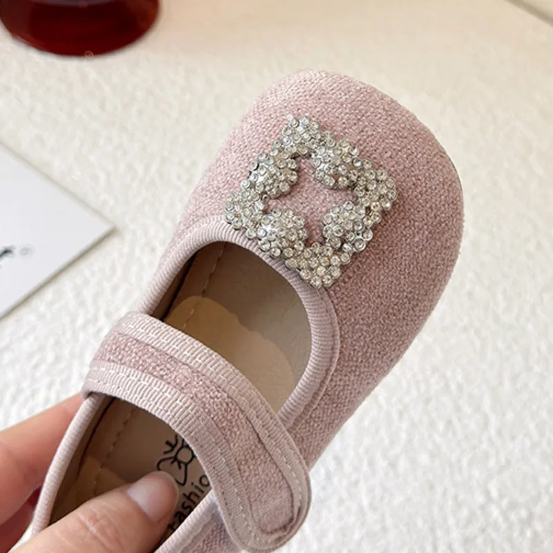 Crystal Girls Princess Shoes PU Solid Hook Loop Soft Toddler Children Fashion Shoes 2025 Non Slip Shallow Kids Flats Shoes 251021