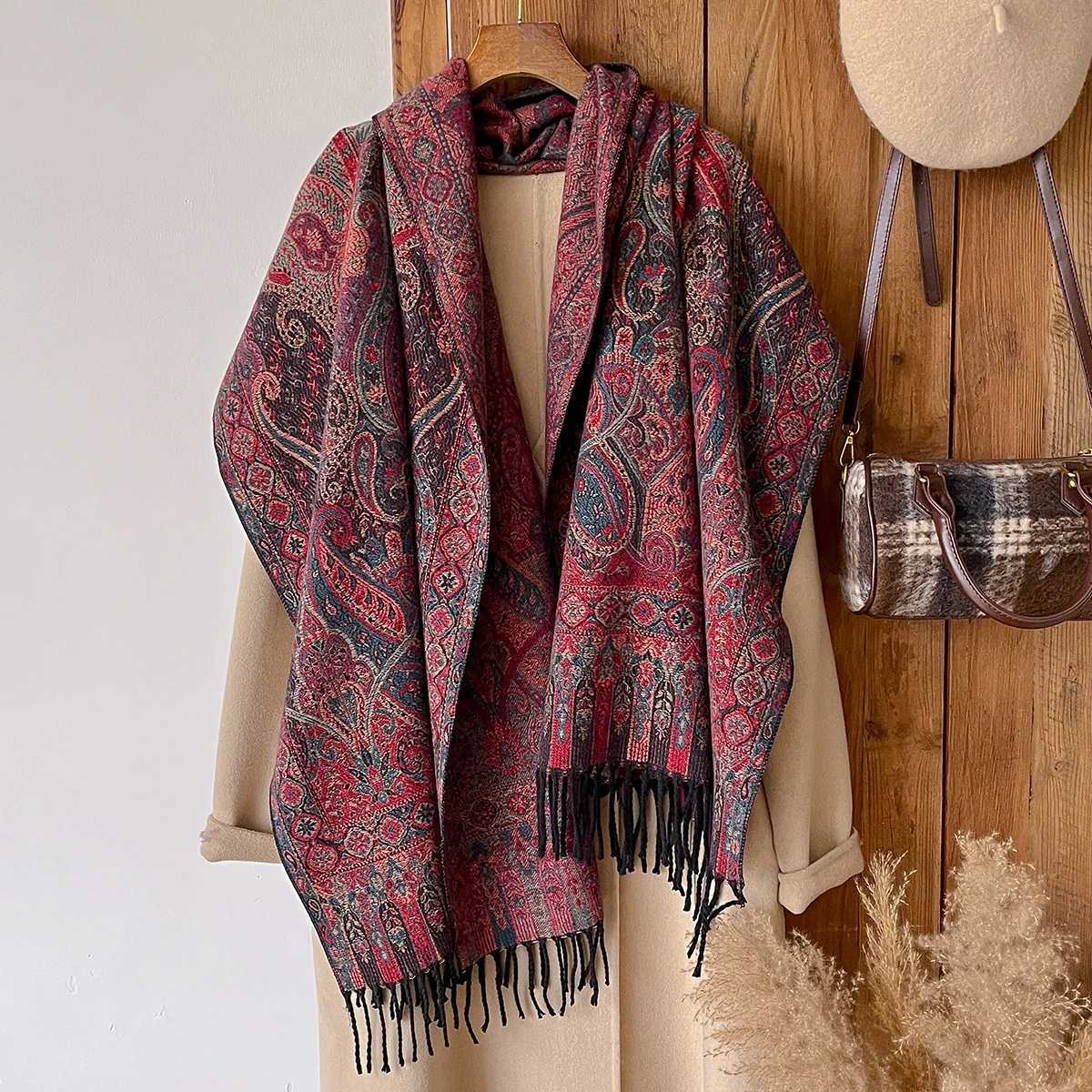 Womens Winter Thick Shawl Paisley Print Warm Long Tassel Scarf ColdResistant Poncho Stol National Style J251118