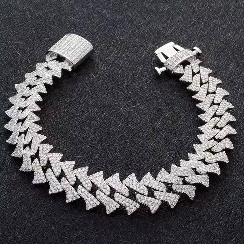 Pass Diamond Tester GRA Hip Hop Style S925 Silver Iced Out Bling Spiked Thorns 12mm VVS Moissanite Cuban Link Chain for Men