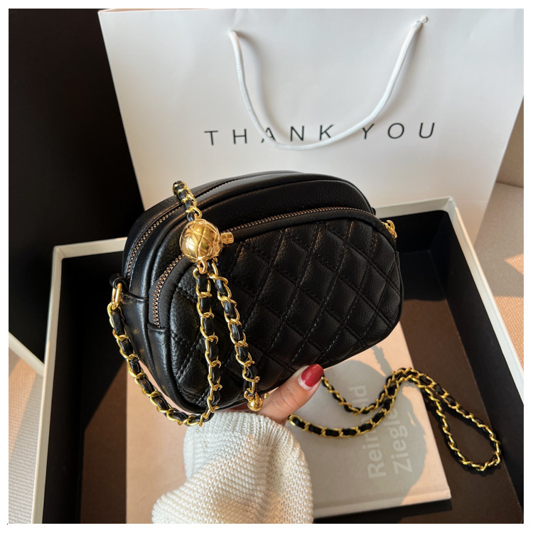 Luxury Brand Designer Bag High-Quality Texture Bag For Women, Niche Autumn And Winter New Fashionable Single Shoulder Bag, Quilted Chain Crossbody Bag