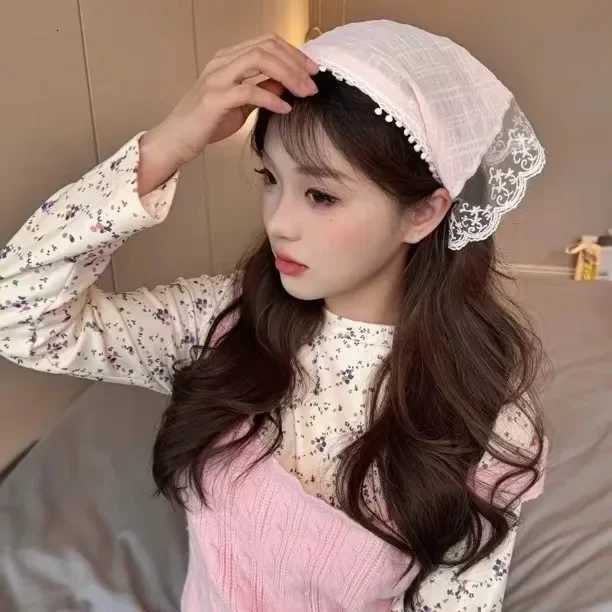 Fashion Retro Flower Lace Triangle Scarf Hair Band White Bandana Turban Headband For Women girl Headwarp Hair Accessories V251022