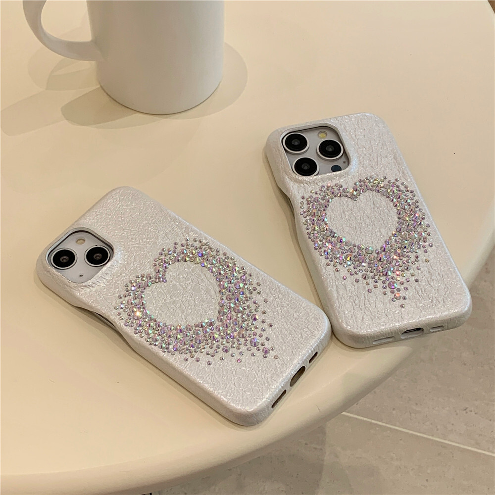 Rhinestone Heart Pattern Phone Case Compatible with iPhone 17/16/15 PROMAX Simple iPhone 14/13/12