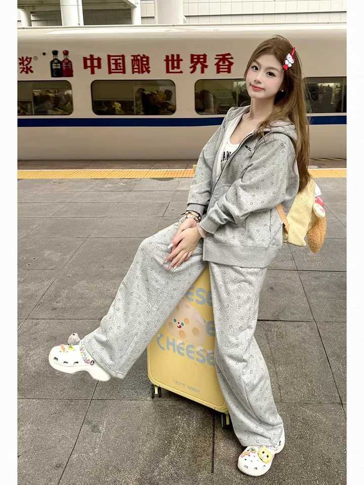 Japanese and Korean students printed cardigans hoodies sportswear spring and autumn lazy style comfortable to wear twopiecT251022