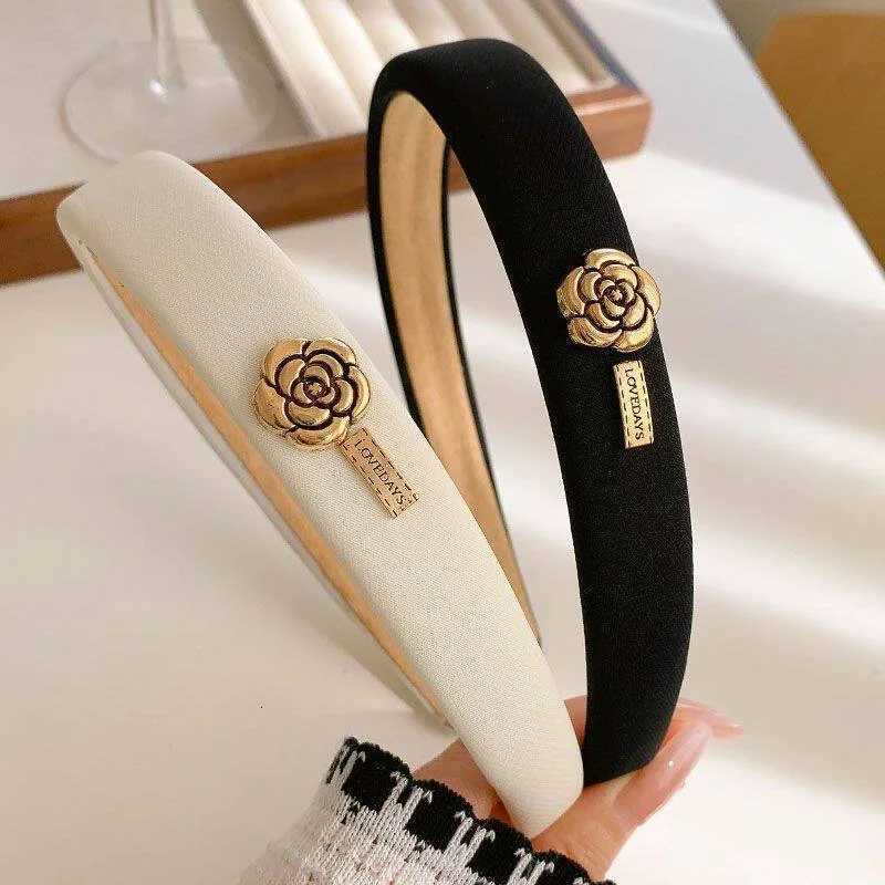 New Small Fragrant Wind Camellia Headband for Women Elegant Fashion Girl Retro Sponge Hair Band V251022