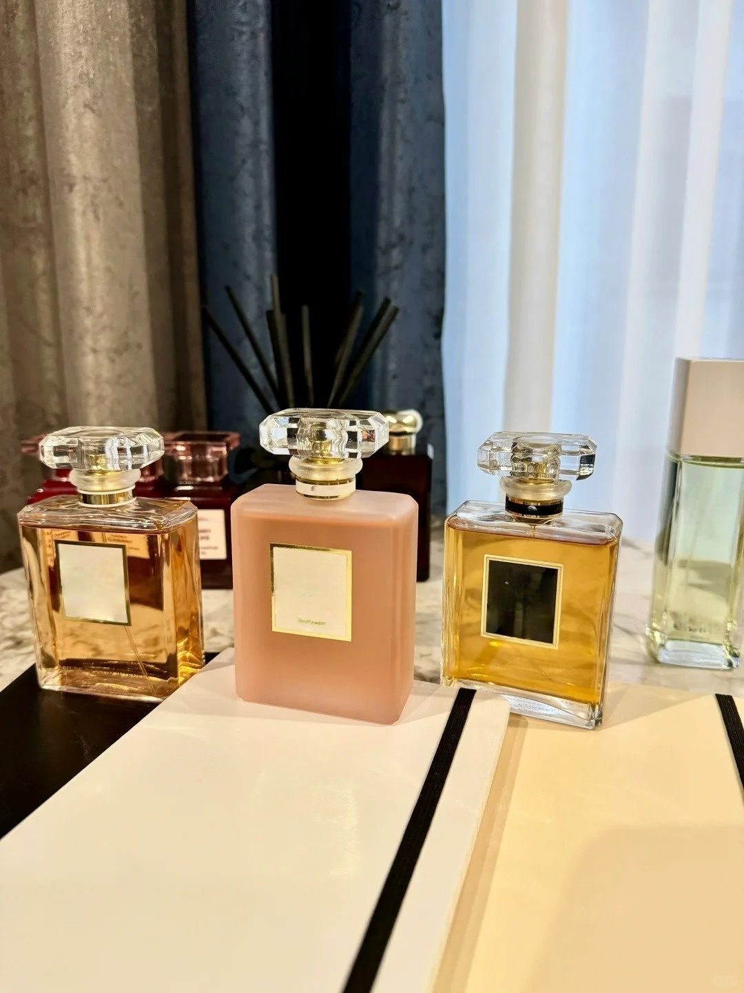 2025 Luxury Perfume Girl Lady Classic Women EDP Spray Cologne 100 ML Designer Natural Female Long Lasting Pleasant Fragrance For Gift Ladies Charming Scent