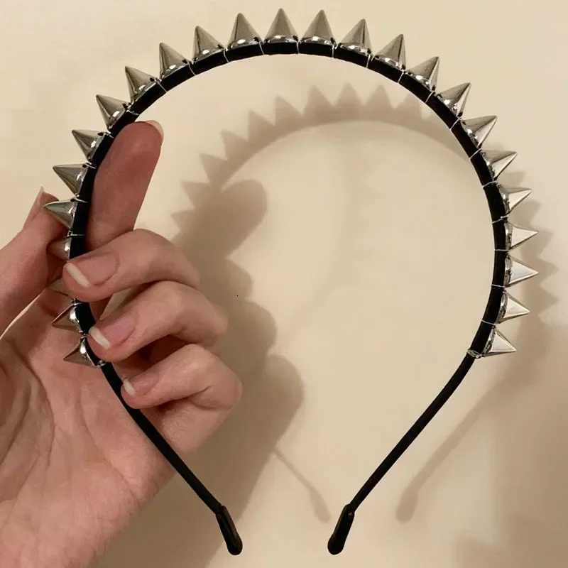 Y2K Punk Rivet Rock Headband Spike HairbandBlack Rock Hair Hoop Headwear Gothic Hair Clip for Halloween Party Head Bands V251022