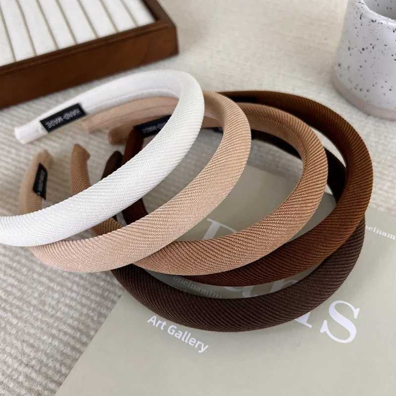 Retro CoffeeColored Pinstriped Headbands Sponge Hair Band for Womans Girl Elegant Hair Hoop Lady Fashion Hair Accessories New V251022