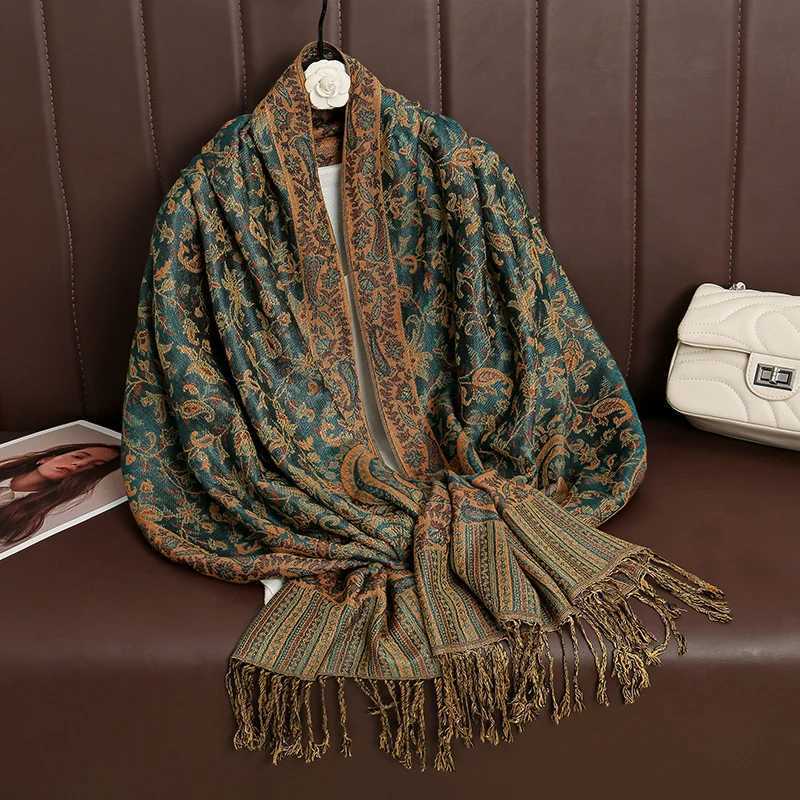 2024 Luxury Brand Cashmere Women Scarf Printed Winter Warm Shawl and Wraps Bandana Long Jacquard Paisley Female Foulard J251118