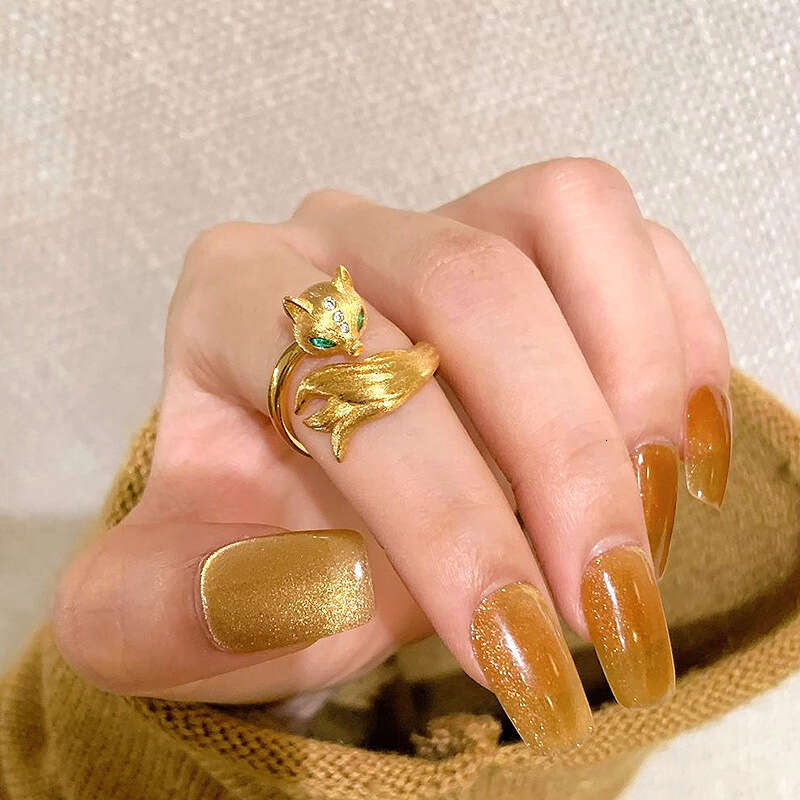 Little Girl Light Luxury Sparkling Gold Nine-Tailed Fox Brushed 3D