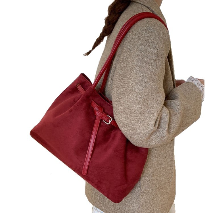 Luxury Brand Designer Bag Suede Bag For Women, Large Capacity 2025 New Autumn Winter Matte Shoulder Bag, High-End Commuter Tote Bag