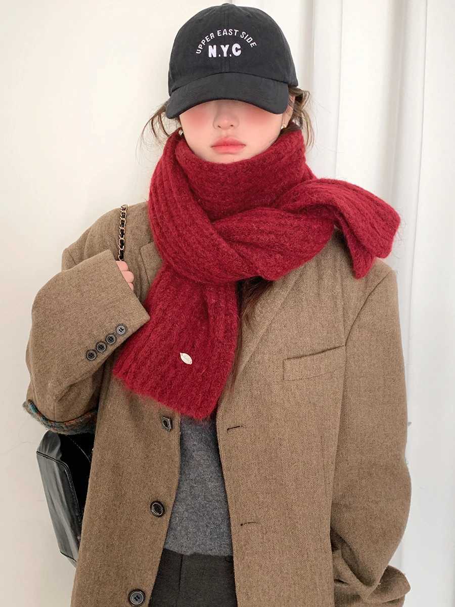 Red Wool Blend New Year Christmas Knitted Scarf For Women Autumn And Winter Thickened Warm Neck Scarf Versatile Pon J251022