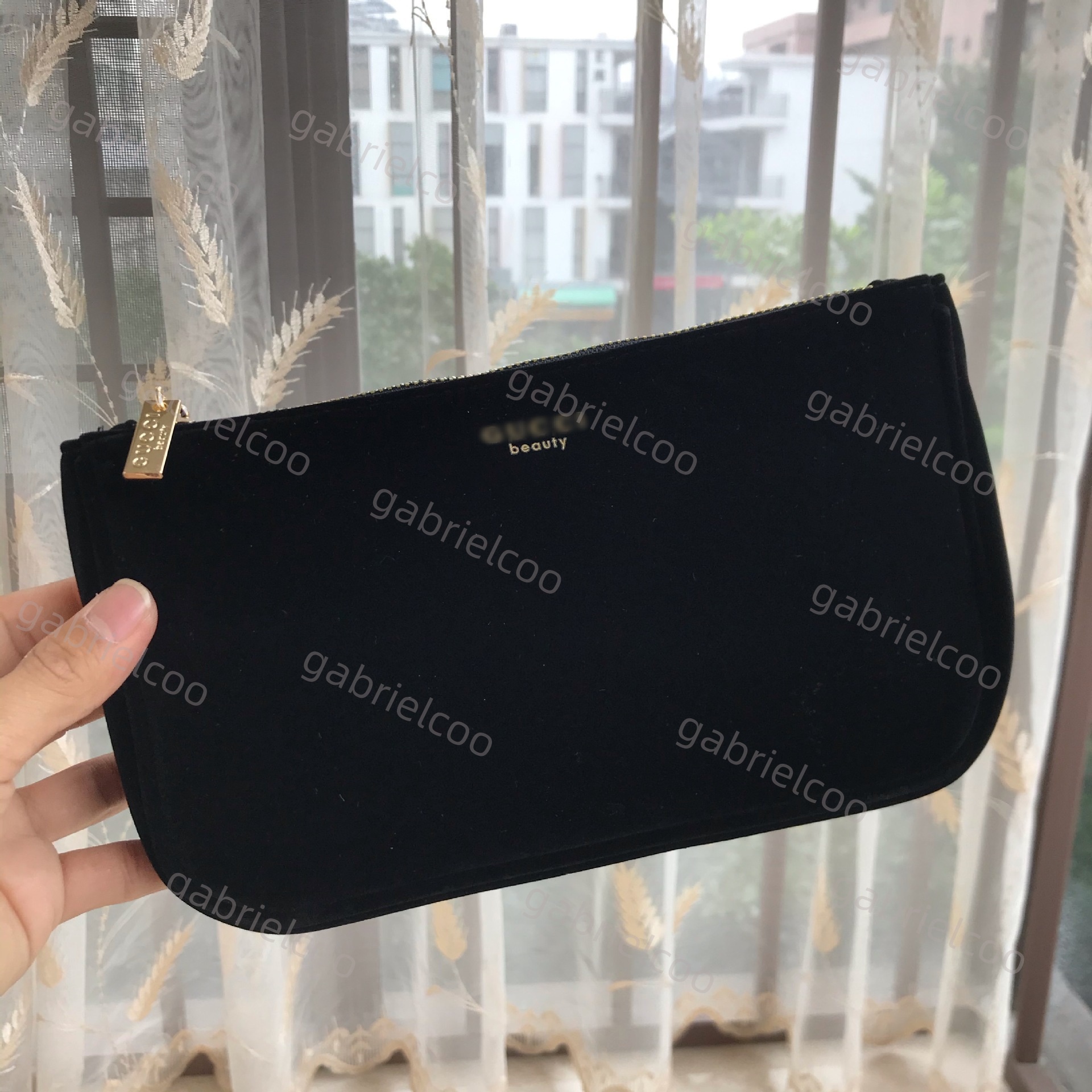 Cosmetic Bags Velvet Makeup Chain Pouch - Unisex Convertible Clutch Bag for Daily Style