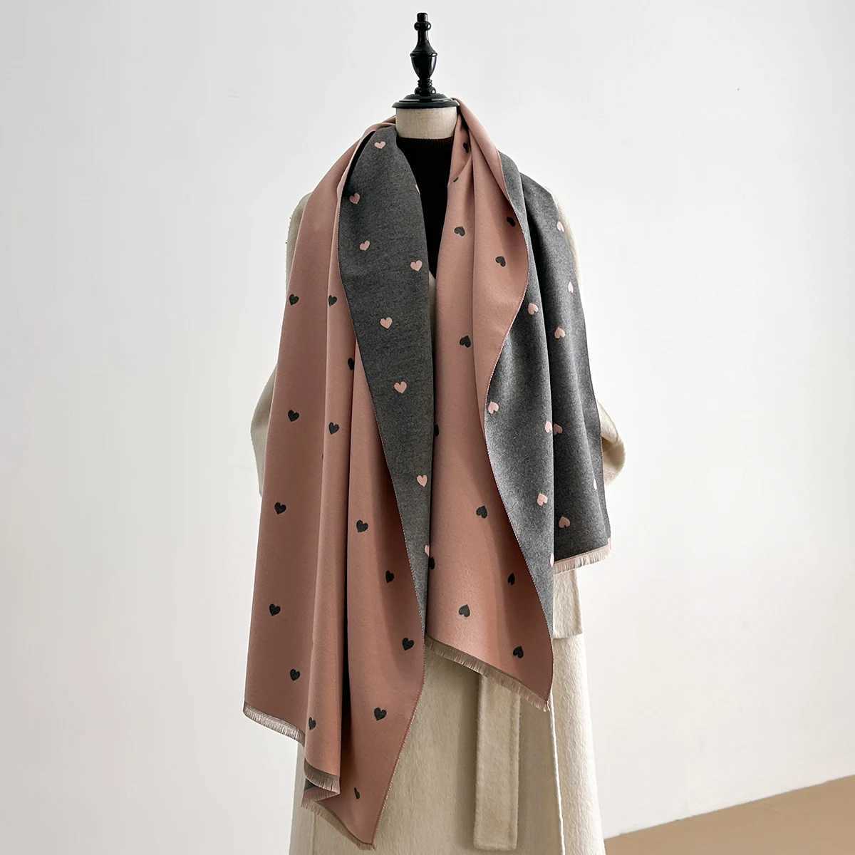 Luxury Brand Winter Imitation Cashmere Heart Scarves for Women Shawl Female Poncho Thick Warm Bufanda Echarpe Femme J251118