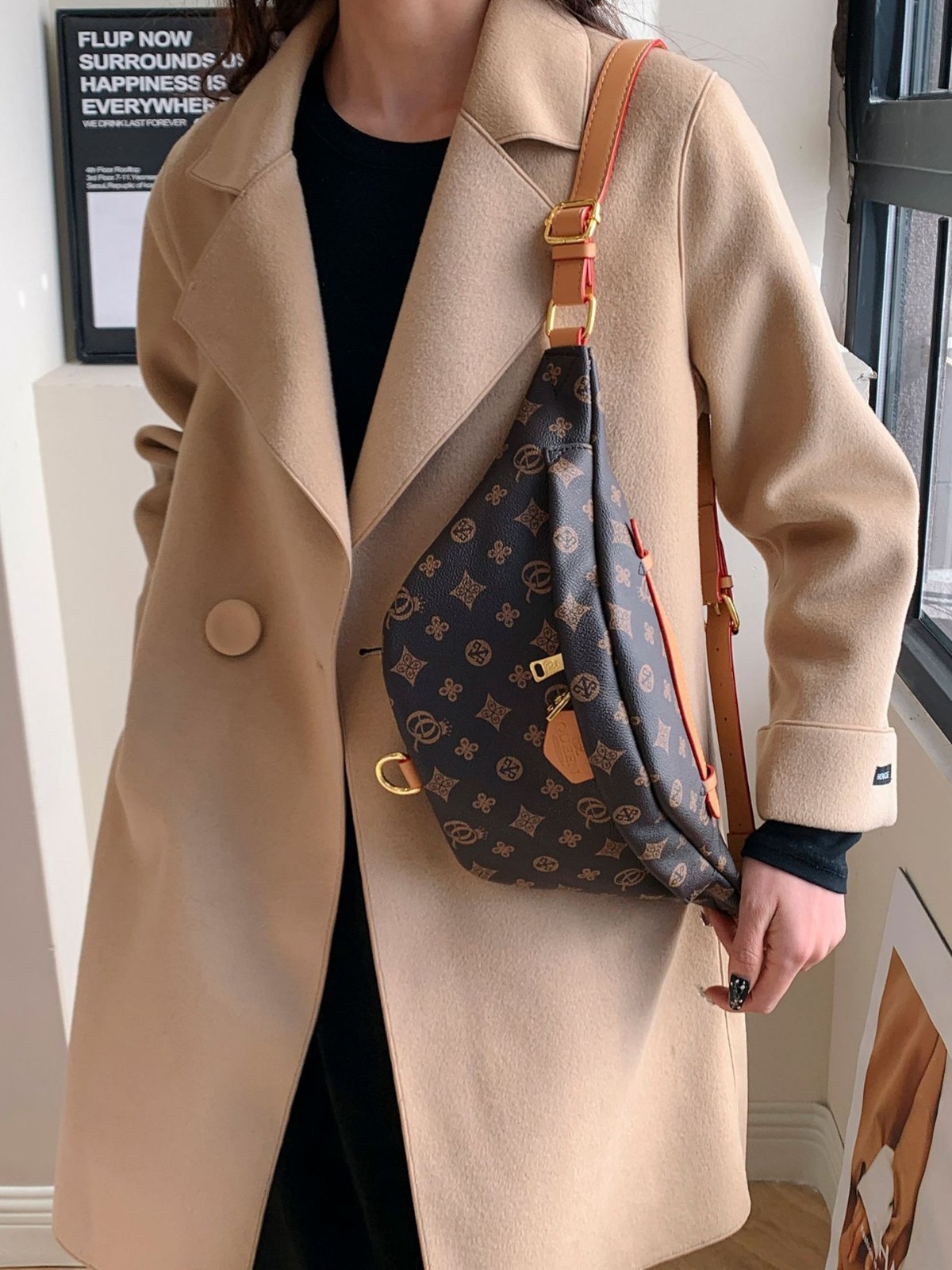 New Fashion Printed Breast Bag Large Capacity Waist Bag Female Retro Trend Motorcycle Bag Female Shoulder Bag