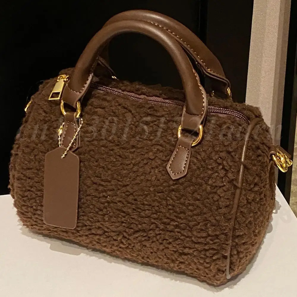 Fluffy Tote Purse For Womens Autumn Winter Plush Cylindrical Small Shoulder Bag Furry Zipper Crossbody Ladies Fuzzy Handbag 251018