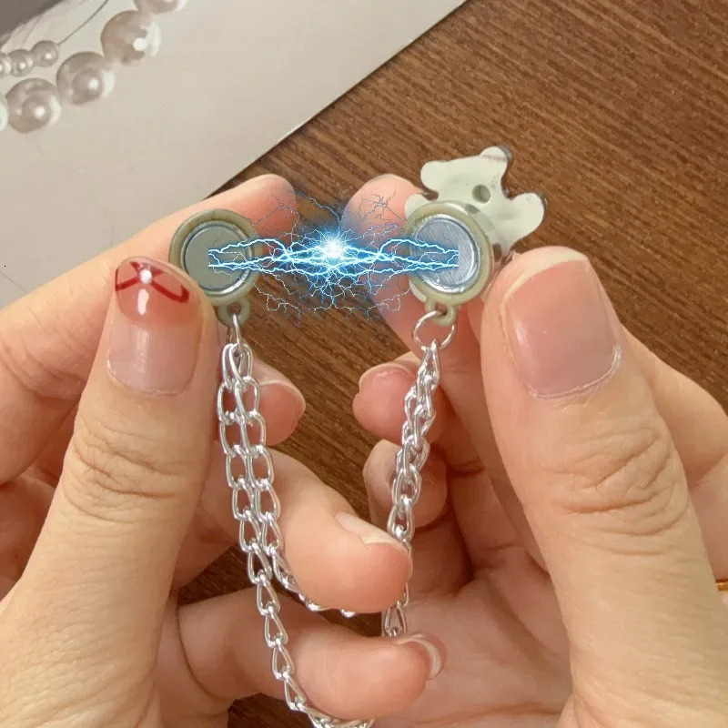 110Pcs Cartoon Magnetic Pants Leg Clip Shorts Trouser Legs Roll Up Pants Leg Clip Trouser Fixing Magnet Pin Sewing Supplies 251022