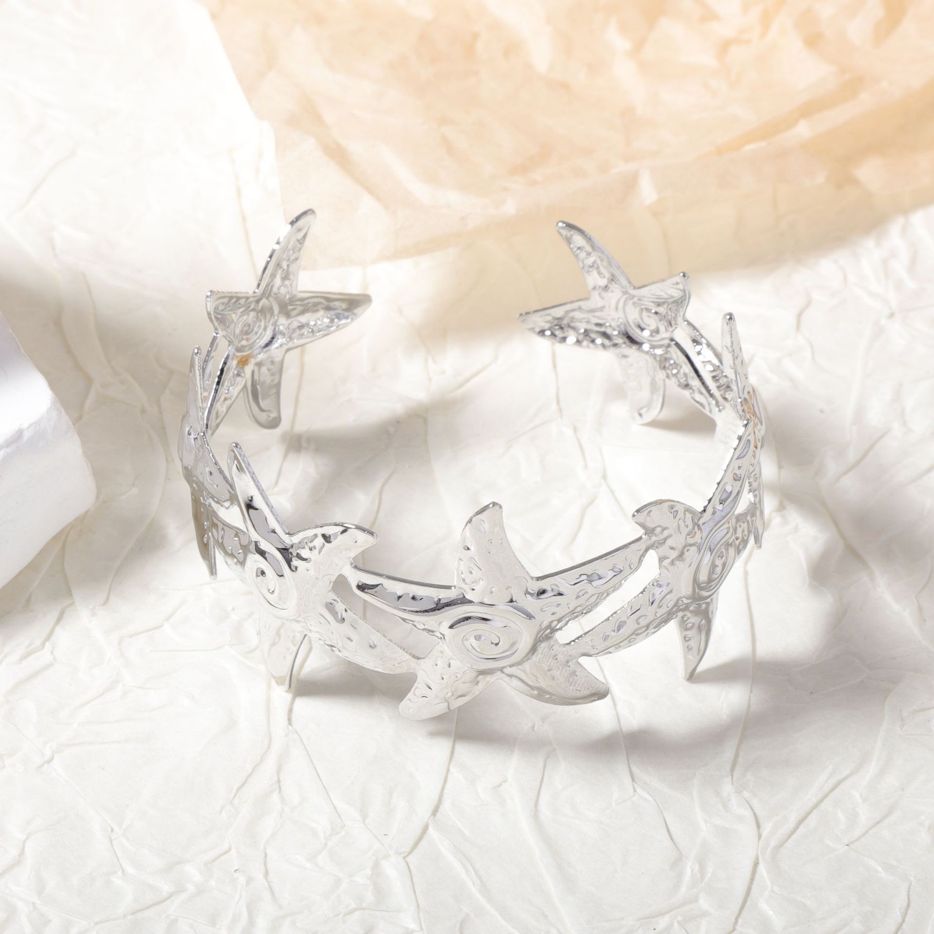 Ocean-inspired design patchwork starfish metal iron bracelet wholesale