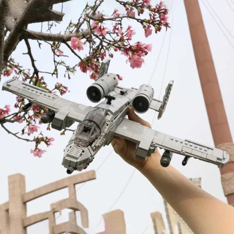 US Military A10 Fighter Building Blocks Arms Vehicle Model New Type Armored Thunderbolt II Plane Bricks Boys Toys J251022