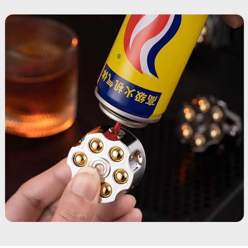 New Strange Creative Casino Chips Metal Lighter Gas Personty Butane Torch Lighter Oil Smoking Portable Mini Fun Gadgets C251022