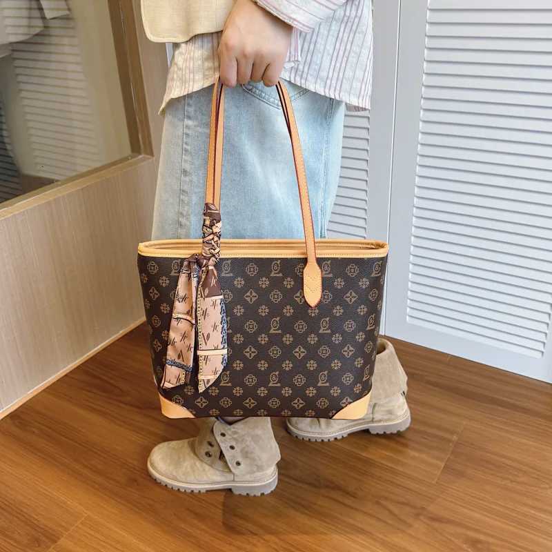Spacious Mogram Tote Bag Vintage Shoder Purse for Wen Large Capacity Cmuter Bag Luxe Tote Fi Top Handle Bag Y251022