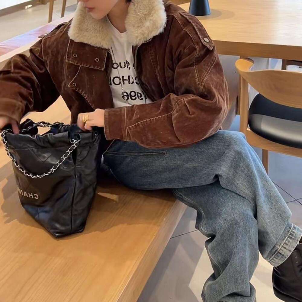 2025 Vintage Brown Distressed Denim Flocked Fabric White Goose Down Iceland Wool Collar Parka Jacket