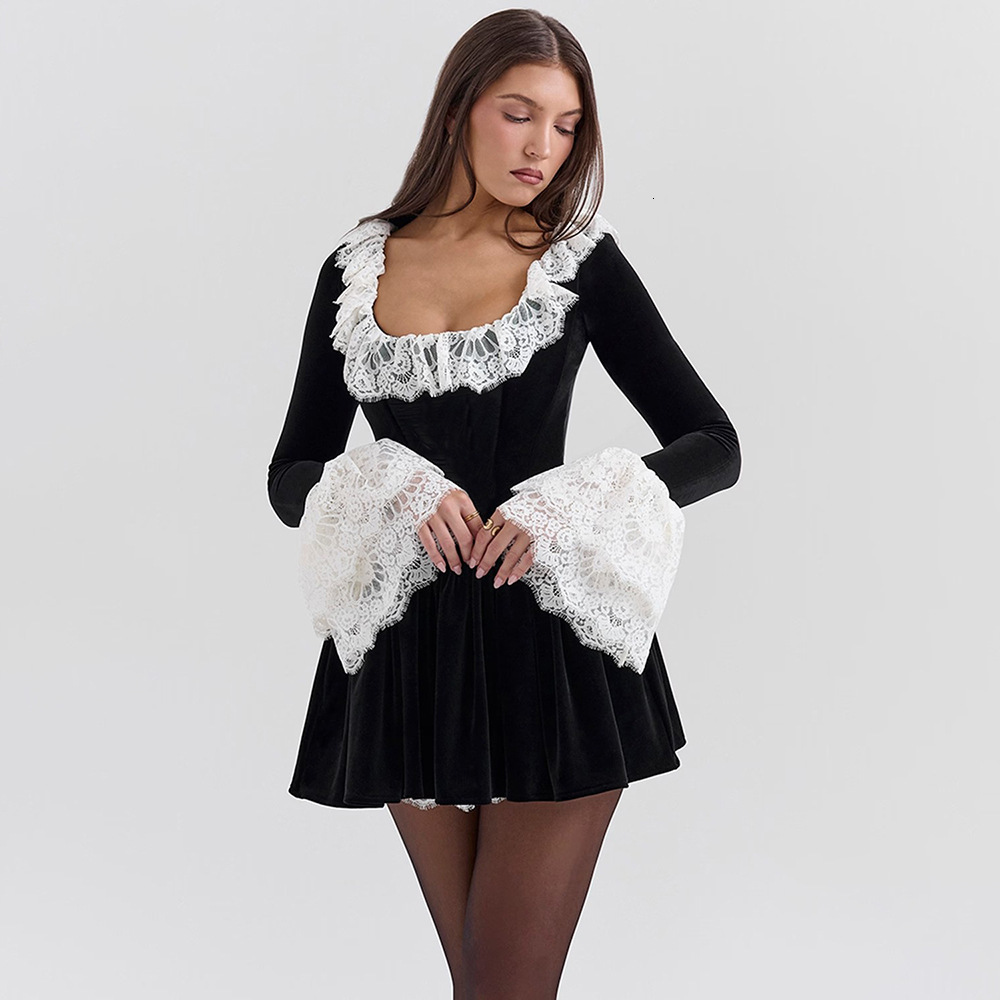 New fashion designer European and American style autumn and winter new sexy square neck short skirt fashion lace trimmed bell sleeve dress