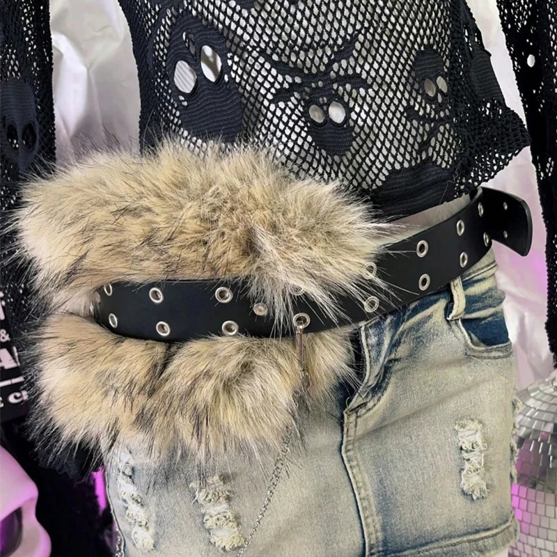 Punk Faux Fur Belt Y2K Metal Studded PU Leather Plush Waist Chain Faux Fur Belts Furry Sexy Vintage Waistband Hiphop Jeans Belt 251013