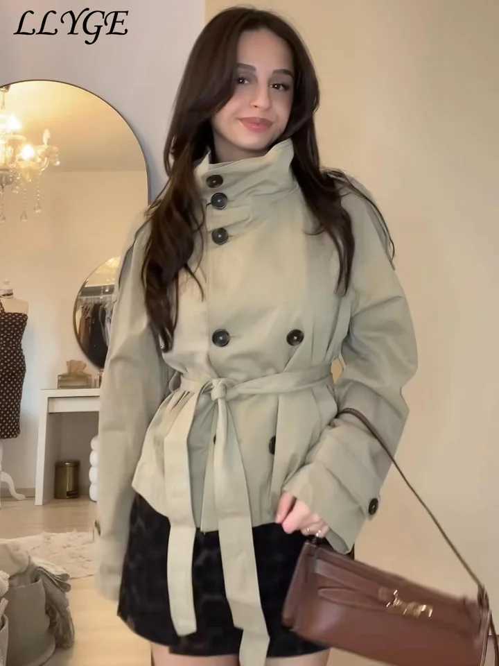 Elegant Womens Belt Cropped Trench Coats Stand Collar Double Breasted Full Sleeve Jacket 2025 Autumn Chic Commute Outwear New Y251105