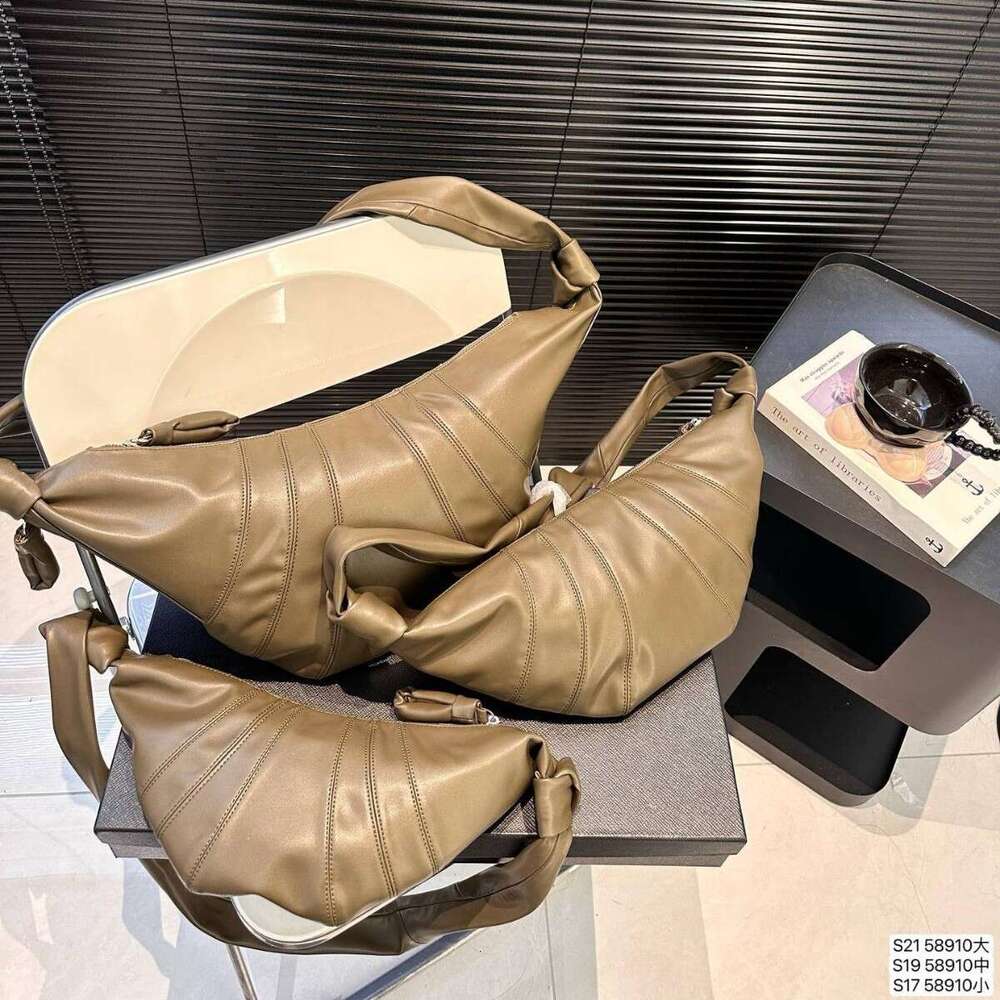 Matte Internet New Celebrity Retro Versatile Elegant Large Capacity Tote Bag High-End Feel Shoulder Bag Crossbody Bag