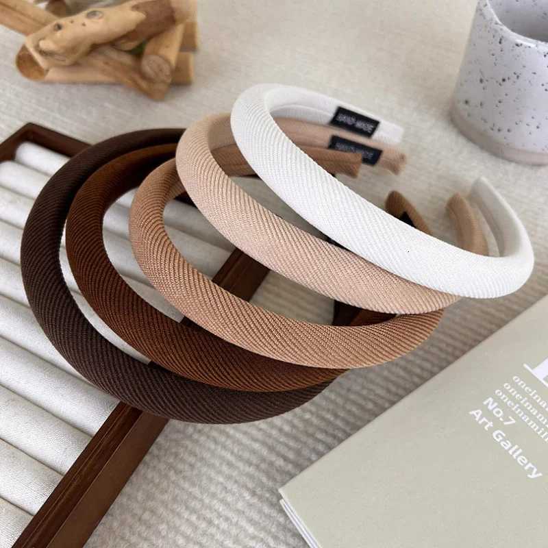 Retro CoffeeColored Pinstriped Headbands Sponge Hair Band for Womans Girl Elegant Hair Hoop Lady Fashion Hair Accessories New V251022