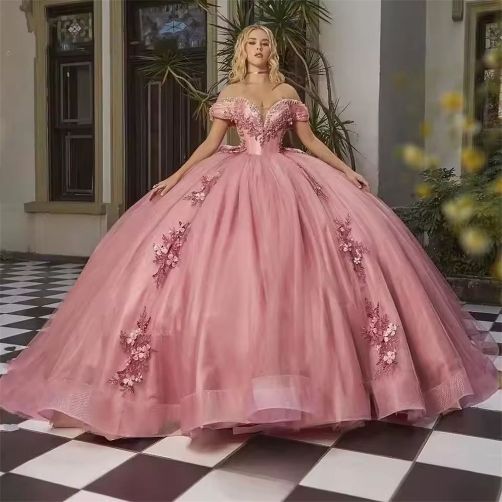 Ball Gown Quinceanera Dresses Dusty Pink Off Shoulder Vintage Lace 3D Flower Plus Size Customized Princess Sweet 15 16 Birthday Party Gowns Vestidos D