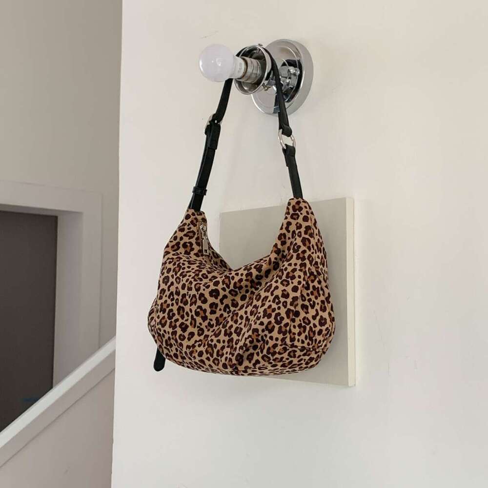 Leopard Print Trendy Large Capacity Soft Commuter Women's Fashion Korean Version New Nylon Shoulder Bag For Women B5