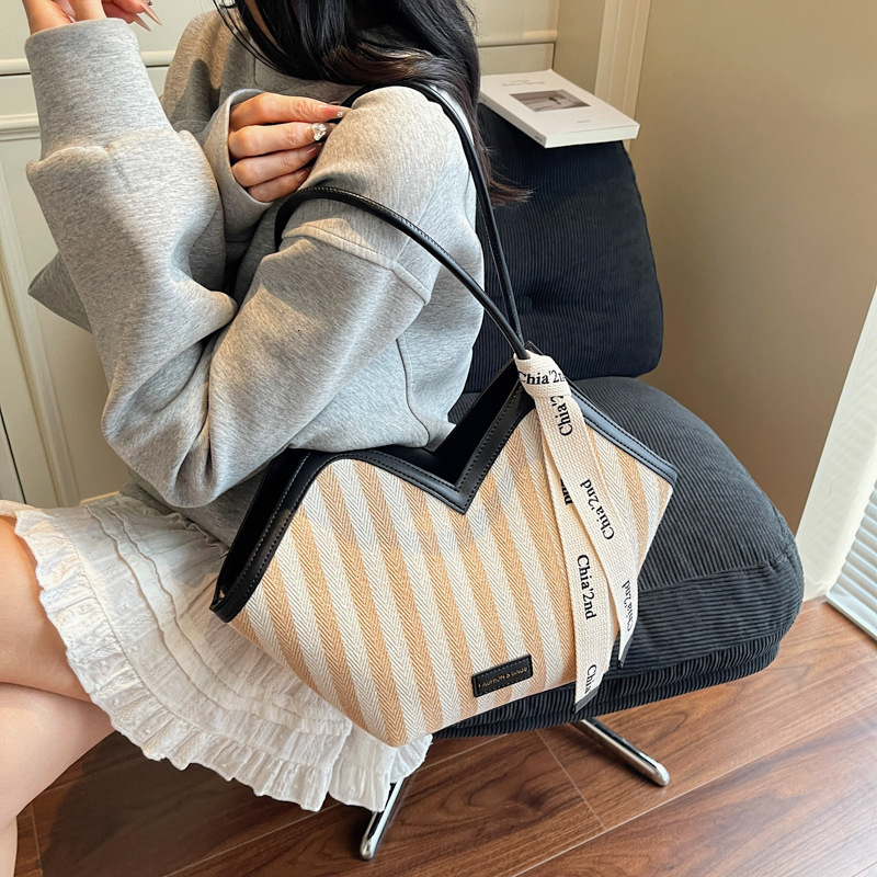 Luxury Brand Designer Bag 2025 New Women's Bag Urban Simple Color-Block Striped Shoulder Bag High-End Ribbon Commuting Tote Bag