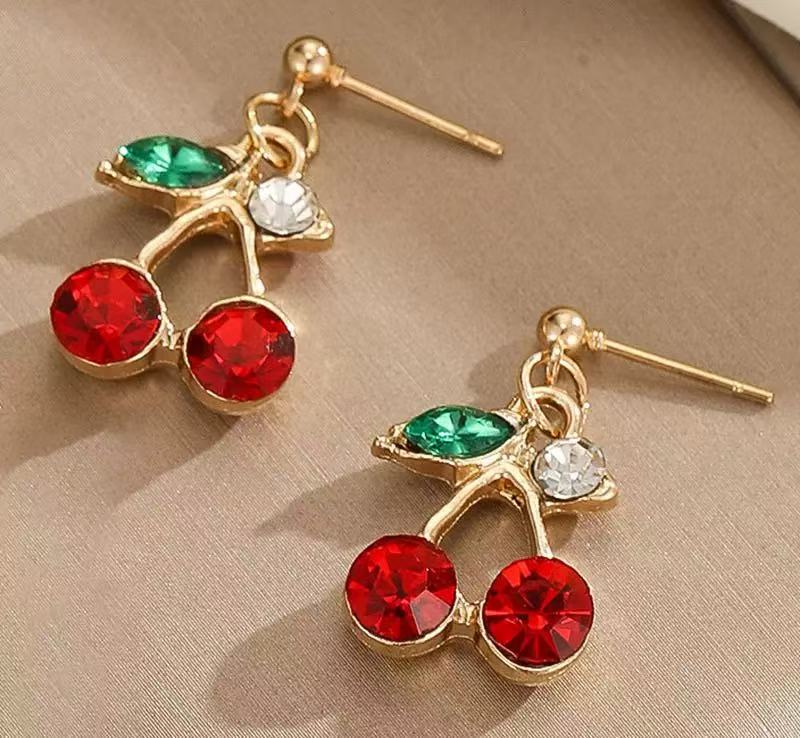 New Autumn/Winter Collection: Red Cherry Necklace Set for Women Unique, Artisan-Inspired Design