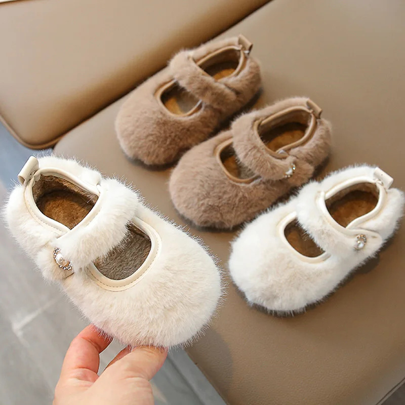 Manmade Mink Fur Ballet Flats for Baby Girls Winter Warm Loafers Kids Thick Plush Mary Jane Shoe With Rhinestone Buckles 251021