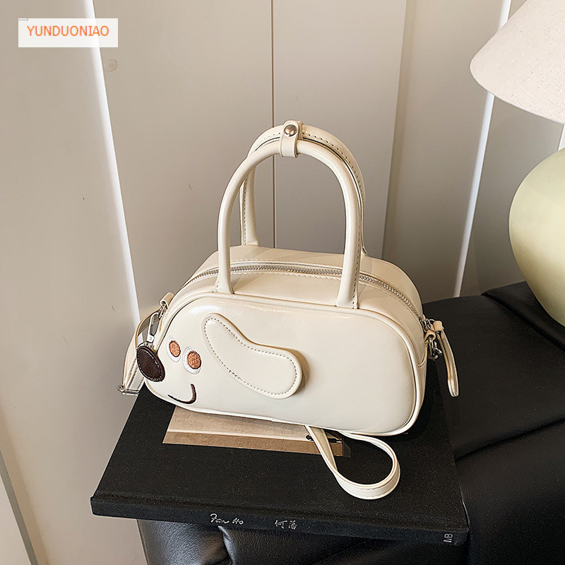 Fashionable, simple, cartoon, cute style handbag, autumn and winter new trend, versatile style, women's shoulder bag, designer bag
