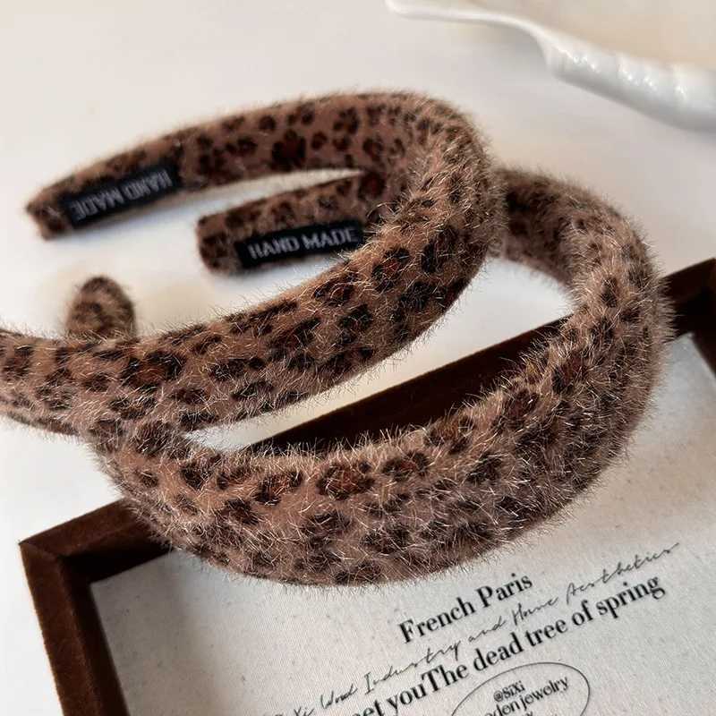 Autumn Winter Plush Brown Leopard Print Headband Woman Retro Temperament Hair Hoop Lady Party Hair Band Fashion Hair Accessories V251022