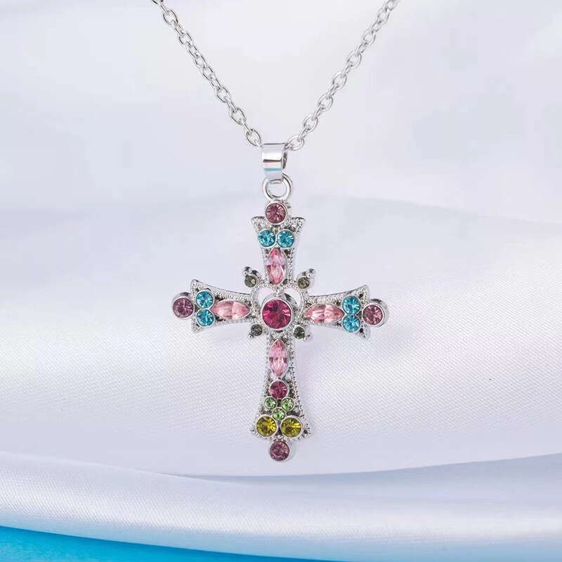 Vintage Crystal Cross Pendant Necklace Bohemian Style Crystal Dia Cross Pendant Necklace for Women Collarbone Chain