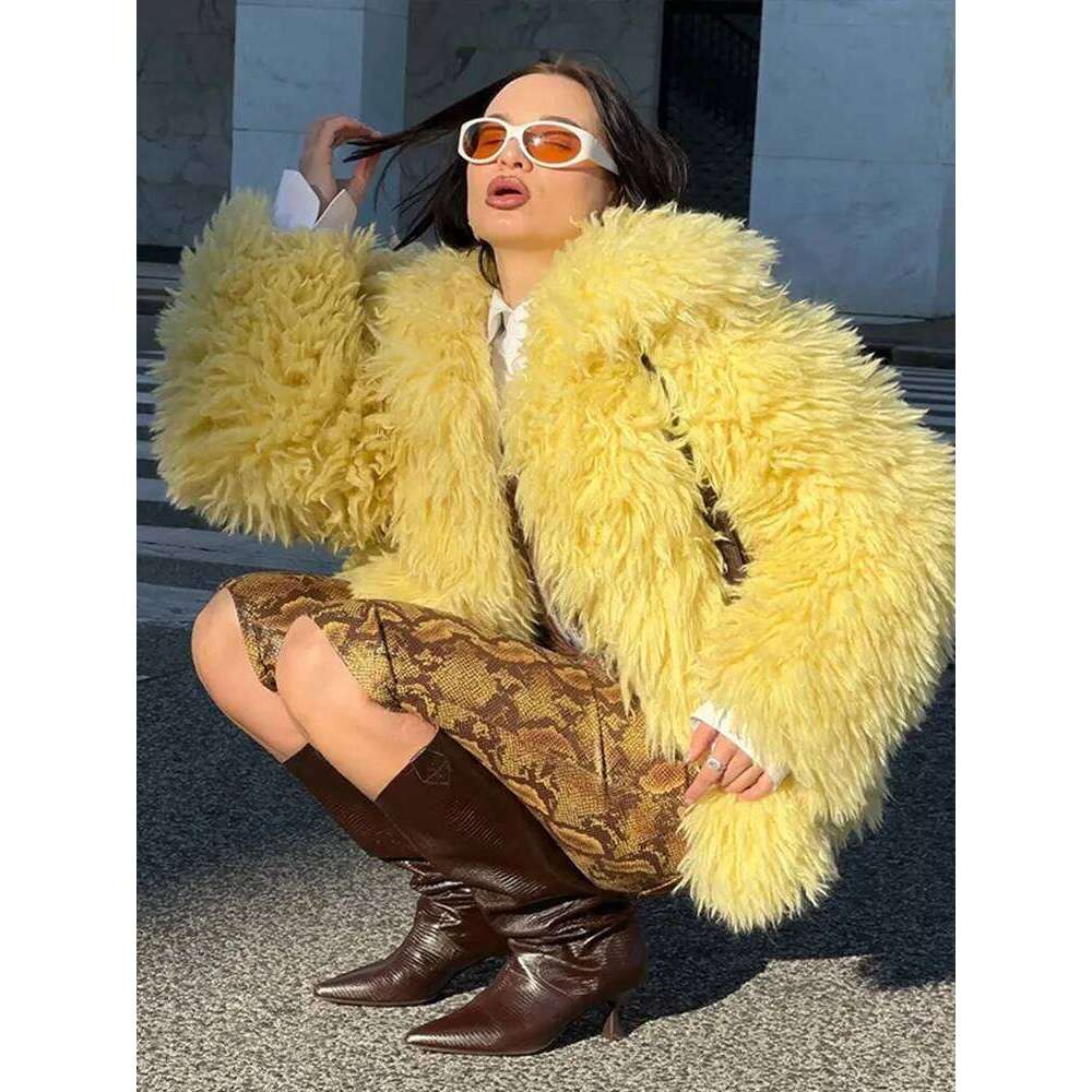 Solid Yellow Faux Fur Jacket Women Fashion Lapel Long Sleeve Loose Fluffy Short Coat 2025 Winter Lady High Street Warm Outerwear