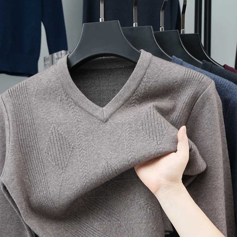 Classic Versatile Vneck Mens Sweater Simple and Warm Base Sweaterautumn and Winter Highend Solid Color Wool SweaterXJ251022