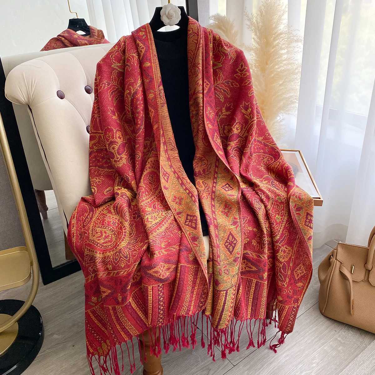 Womens Fashion New Faux Cashmere Winter Scarf Vintage Printed With Tassels Thick Warm TwoSided Outdoor Shawls J251129