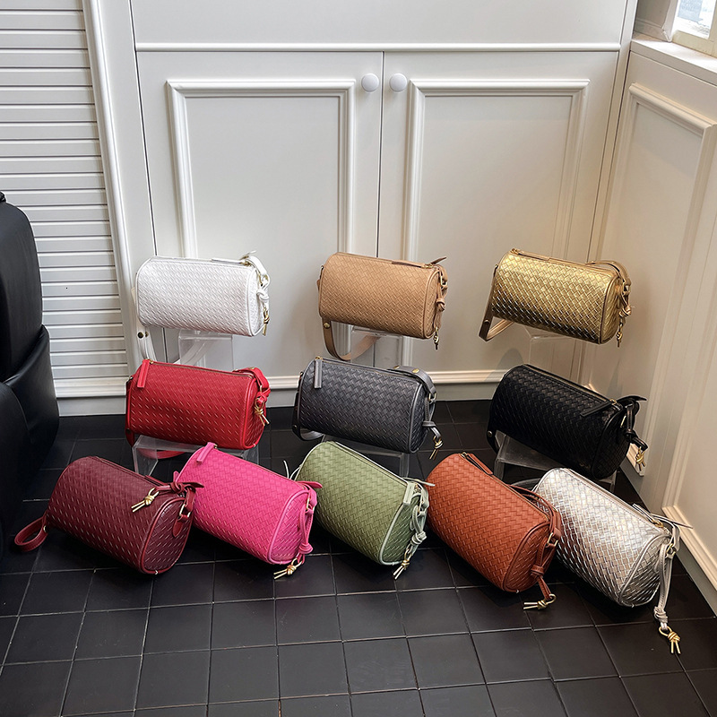 Luxury Brand Designer Bag Bag Woven Texture Single Shoulder Bag Boston Cylinder Bag Large Capacity Commuter Wide Strap Crossbody Bag 2025 New Model